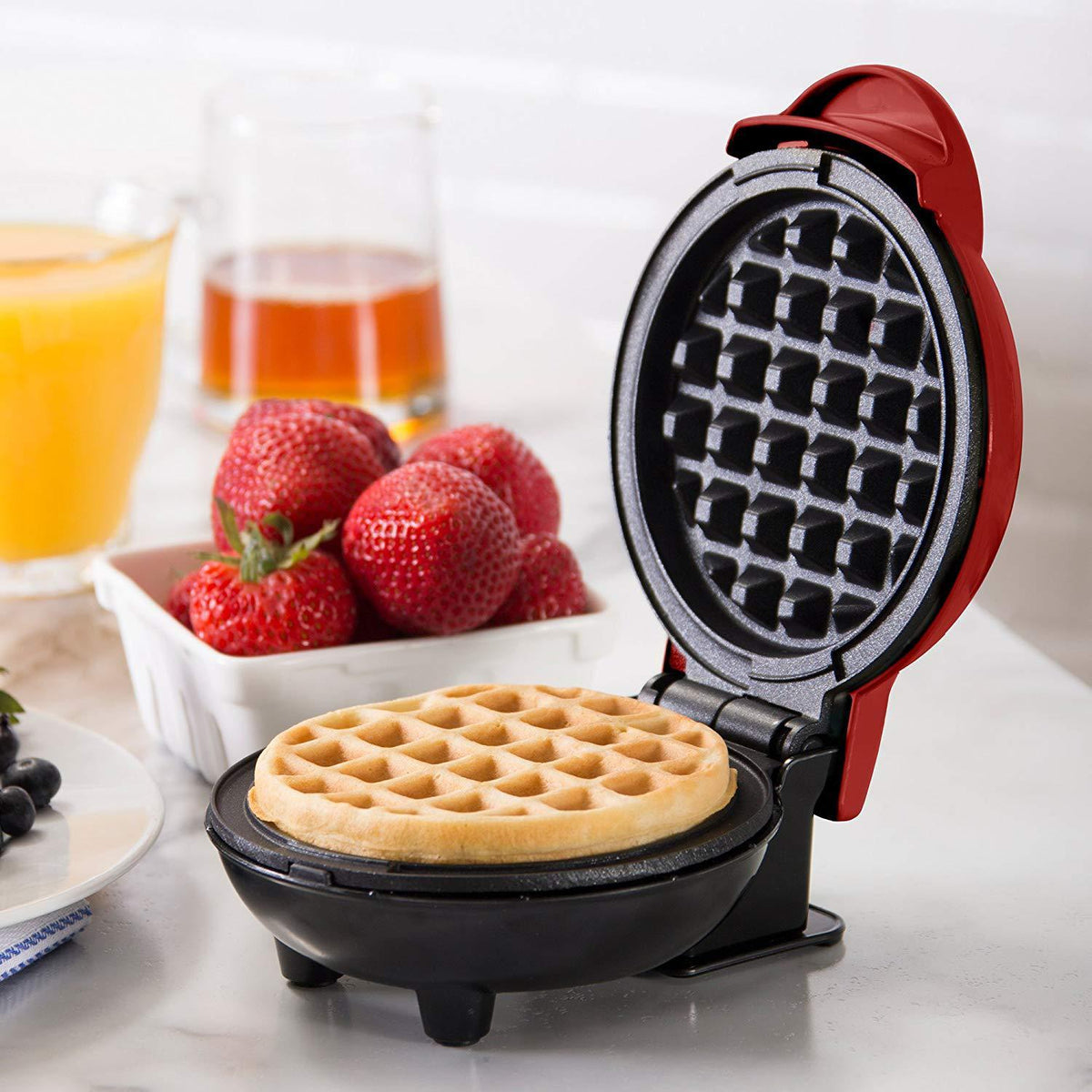 π§ Mini Waffle Maker β 4β Nonstick Personal Waffle Machine