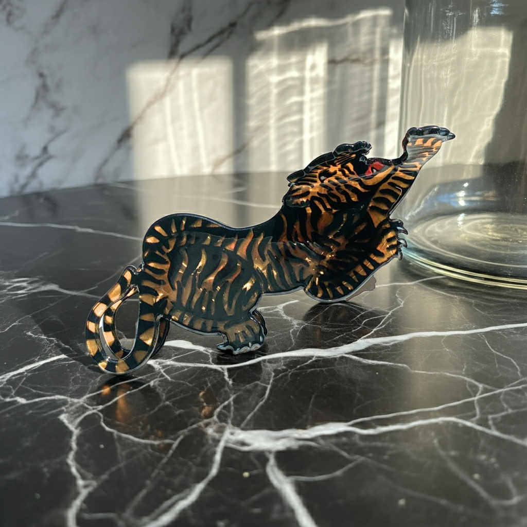 "Attack" Style Tiger Hair Clip