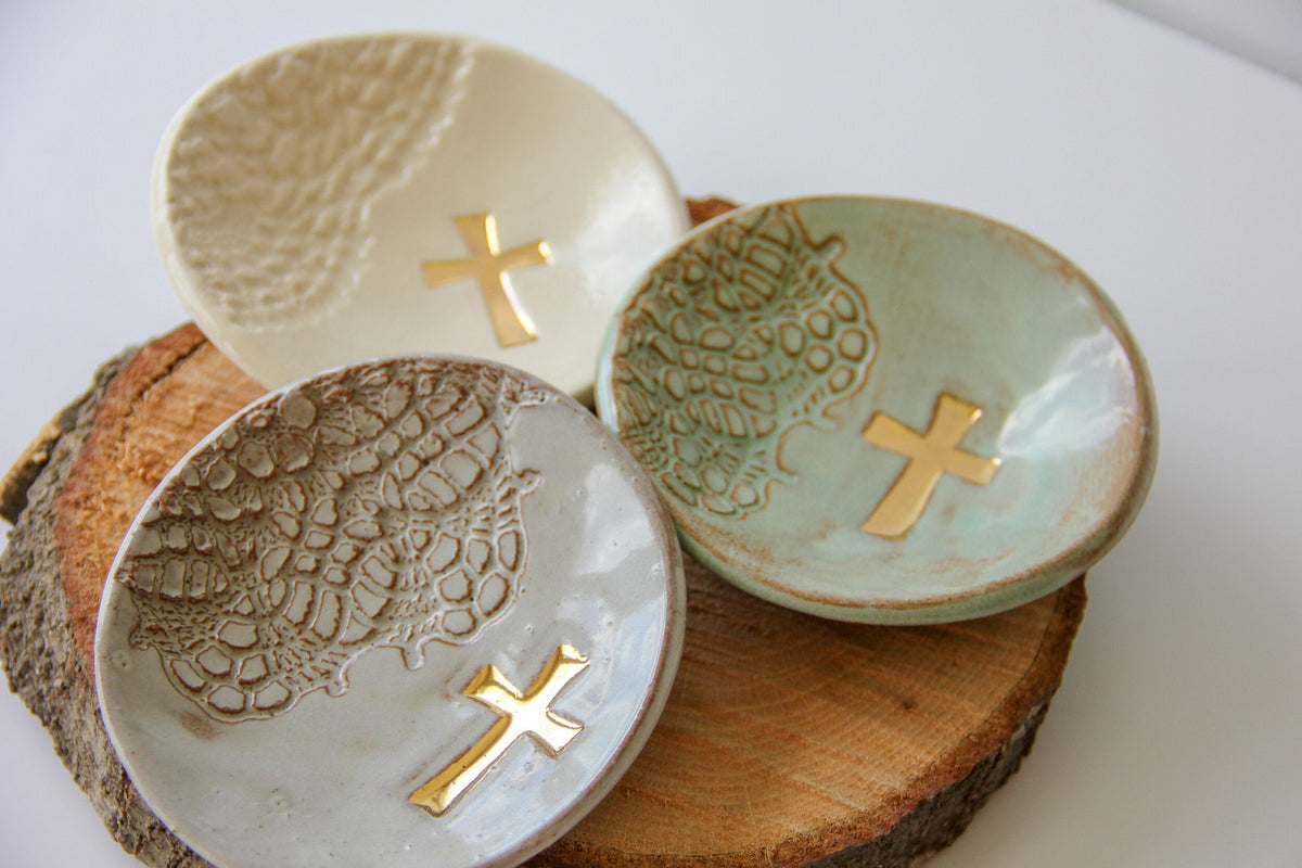 Cross Ring Dish