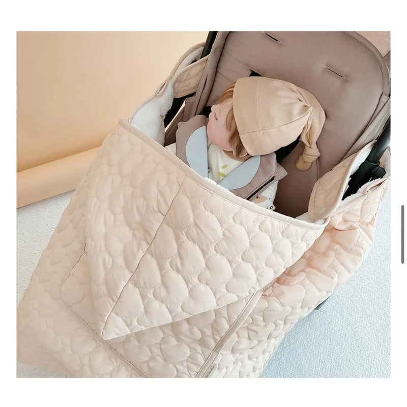 Winter Stroller Blanket Fleece Warm Baby Blanket Newborn Swaddle Infant Accessory Quilted Windproof Cloak Strap Wrap Quilt Cover