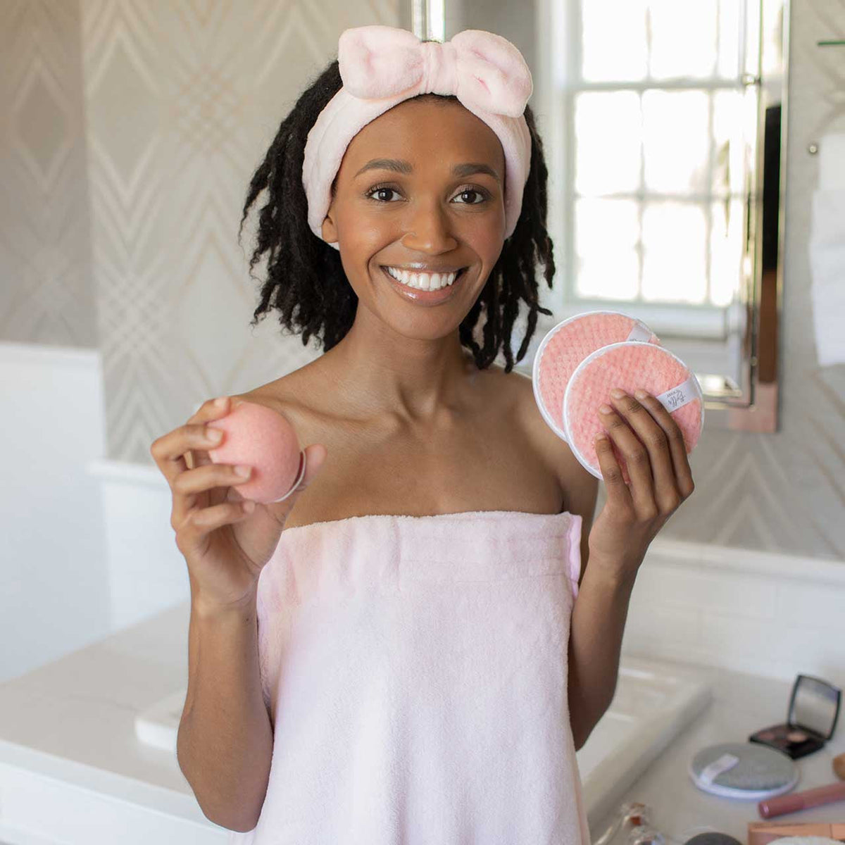 Freshy Face Set in Pink | Bow Headband, Konjac Sponge & Cleansing Pads Face Cleansing Kit Set