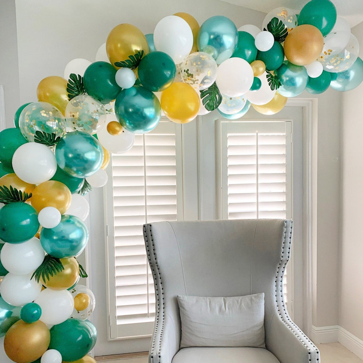 Wild Jungle Safari Balloon Garland Kit – Green, White & Gold