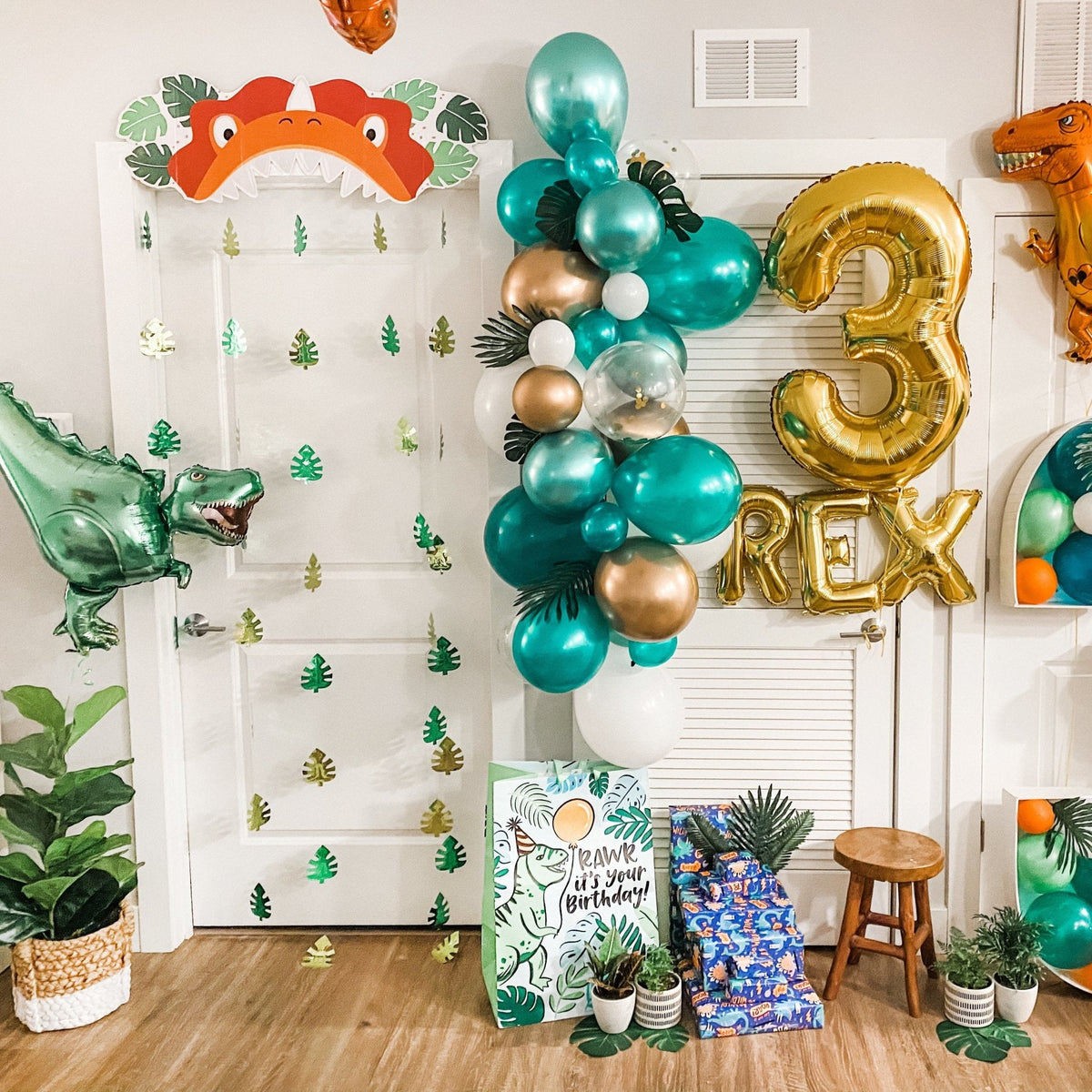 Wild Jungle Safari Balloon Garland Kit – Green, White & Gold